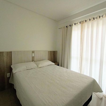 Residencial Natalia Apartment Бомбиняс Екстериор снимка