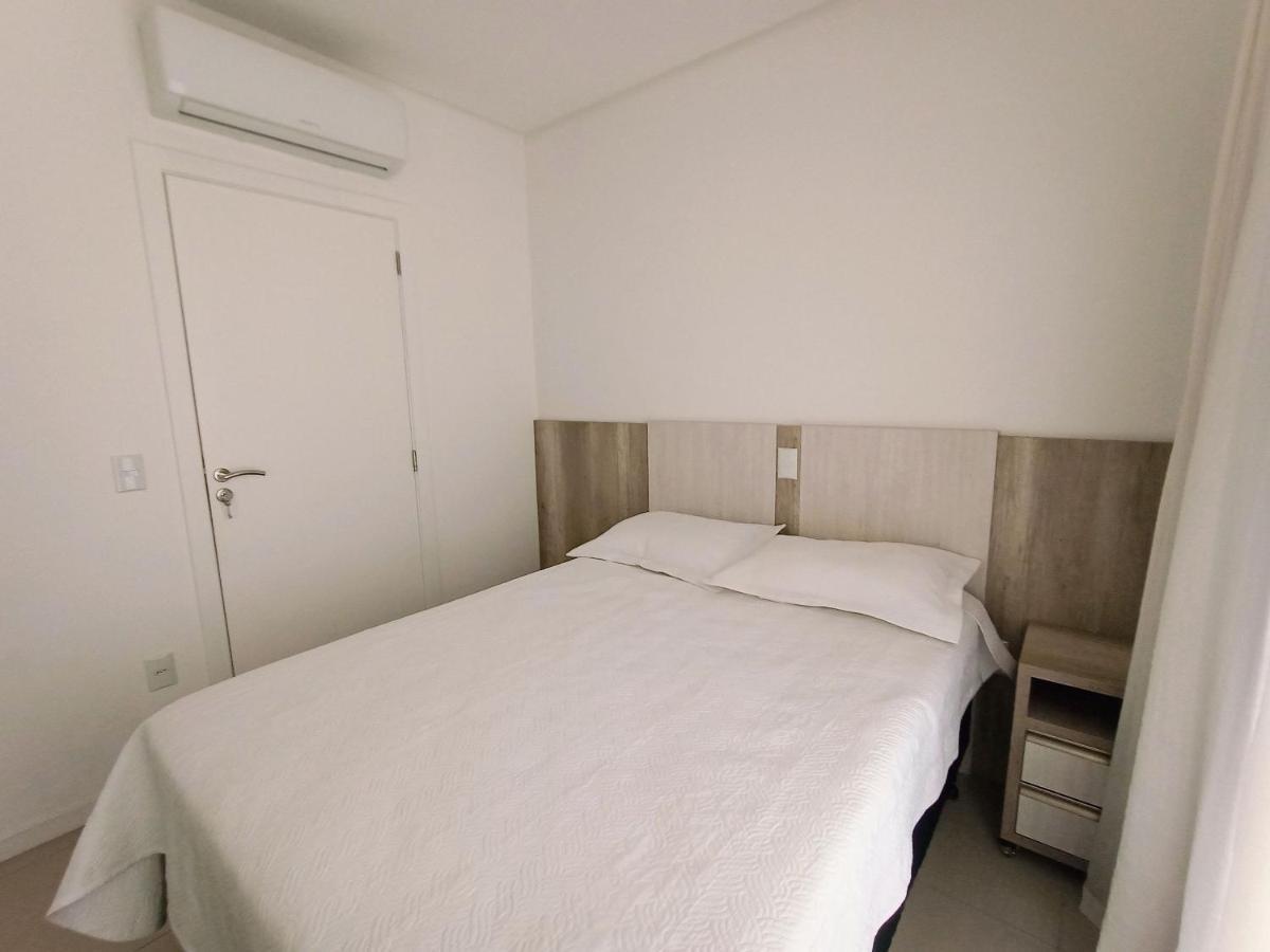 Residencial Natalia Apartment Бомбиняс Екстериор снимка