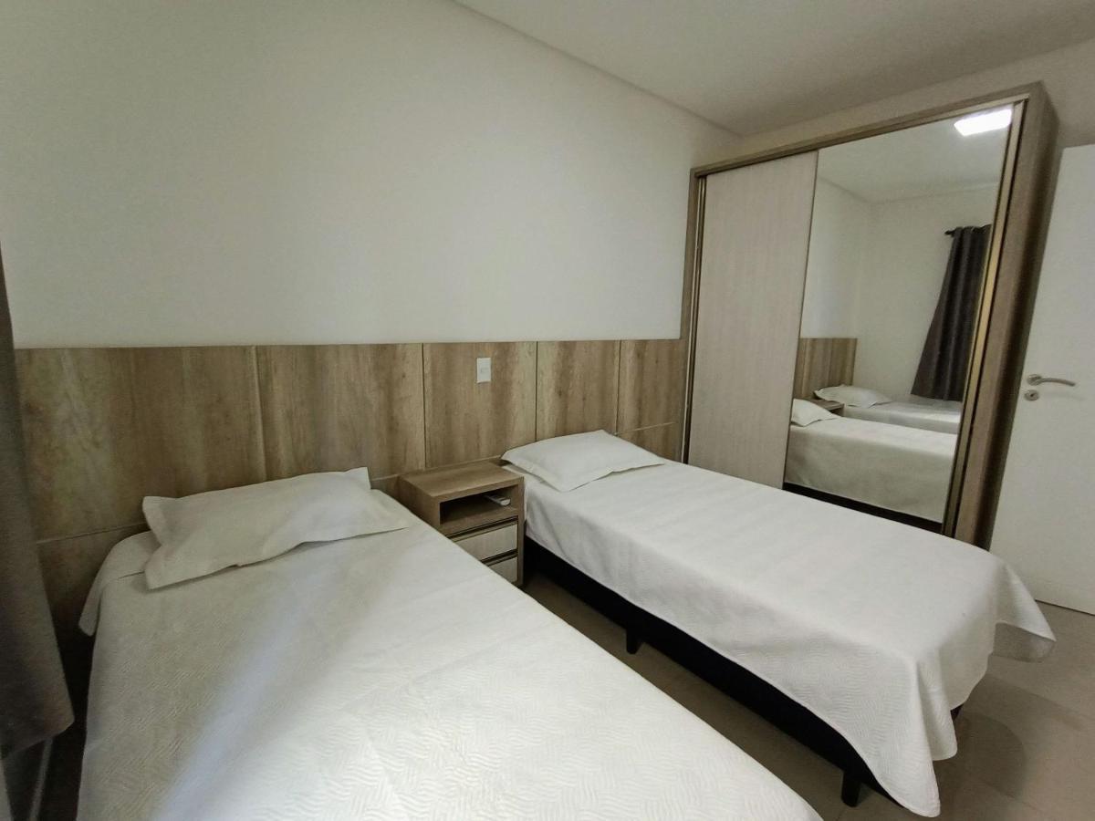 Residencial Natalia Apartment Бомбиняс Екстериор снимка